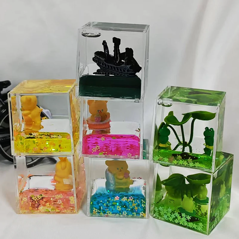 Cube Crystal Quicksand Desktop Ornament Cube Crystal Quicksand Desktop Ornament